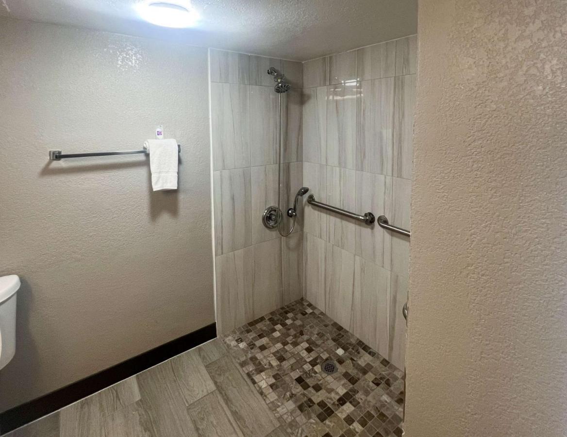 Hotel 6 Az Glendale