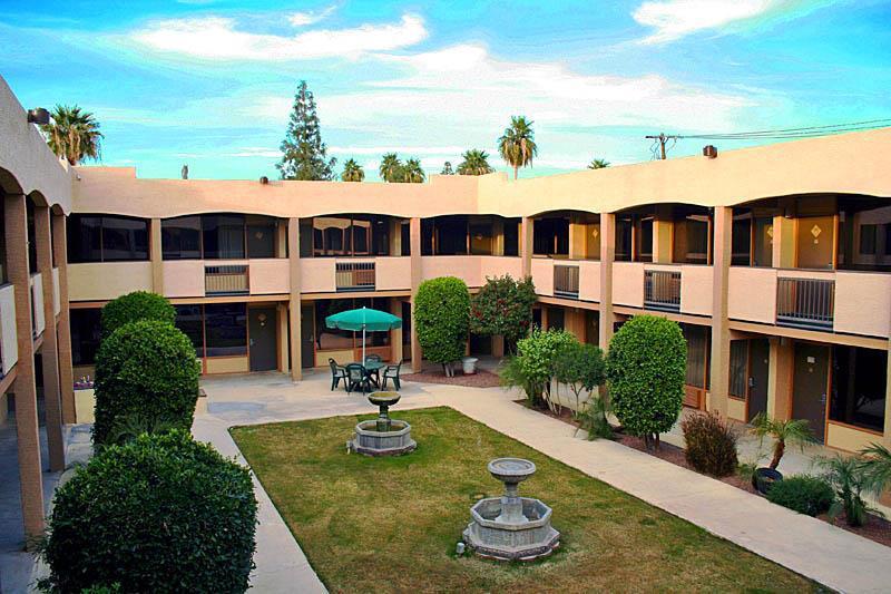 6 Az Glendale